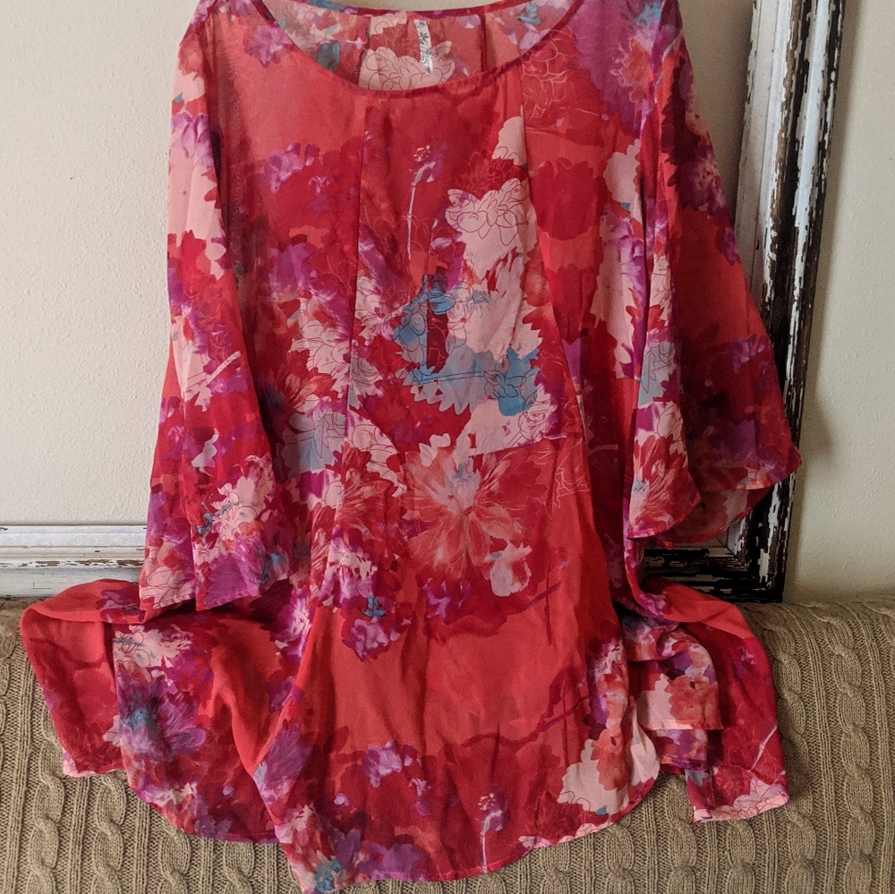 Come & See semi sheer tunic